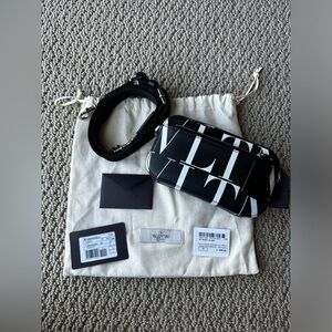 Valentino Garavani VLTN LOGO Messenger/Belt Bag BNWT MSRP $1290